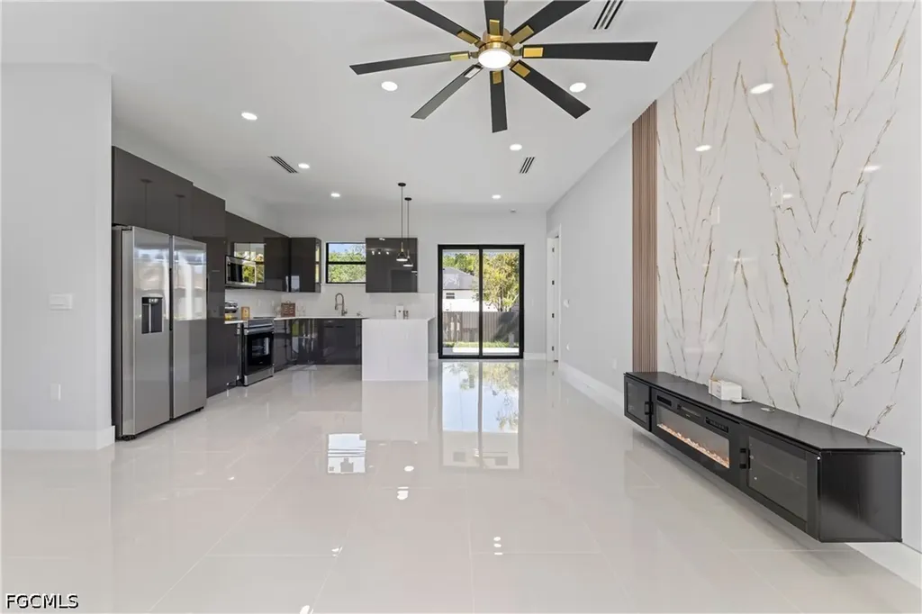855 Calumet Street E Lehigh Acres FL 33974