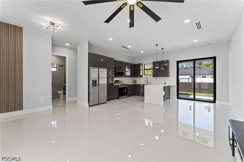 855 Calumet Street E Lehigh Acres FL 33974