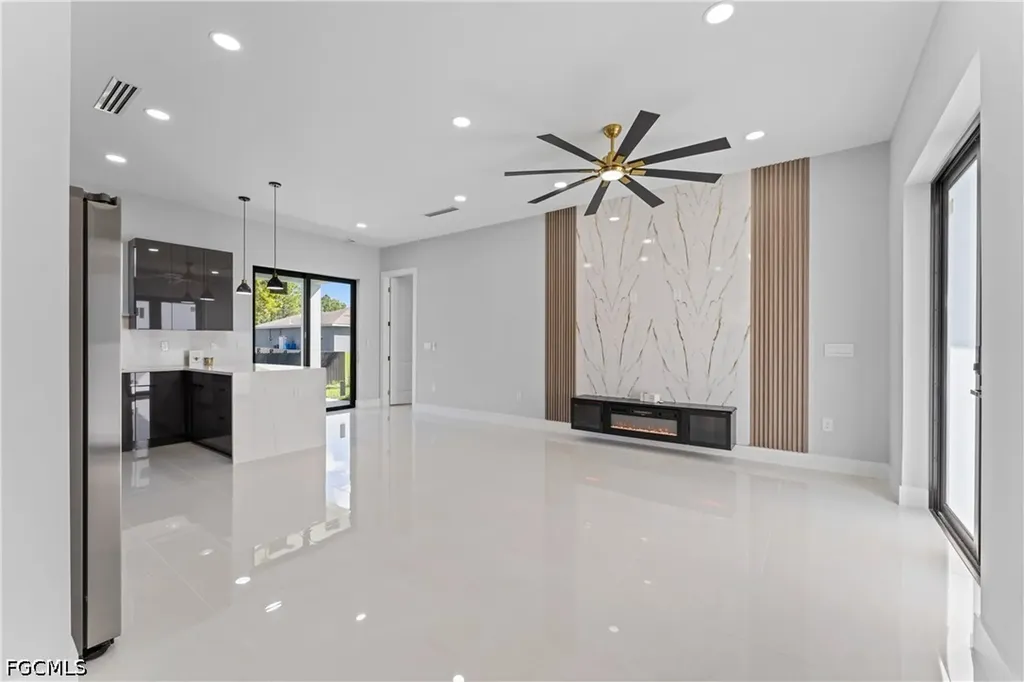 855 Calumet Street E Lehigh Acres FL 33974