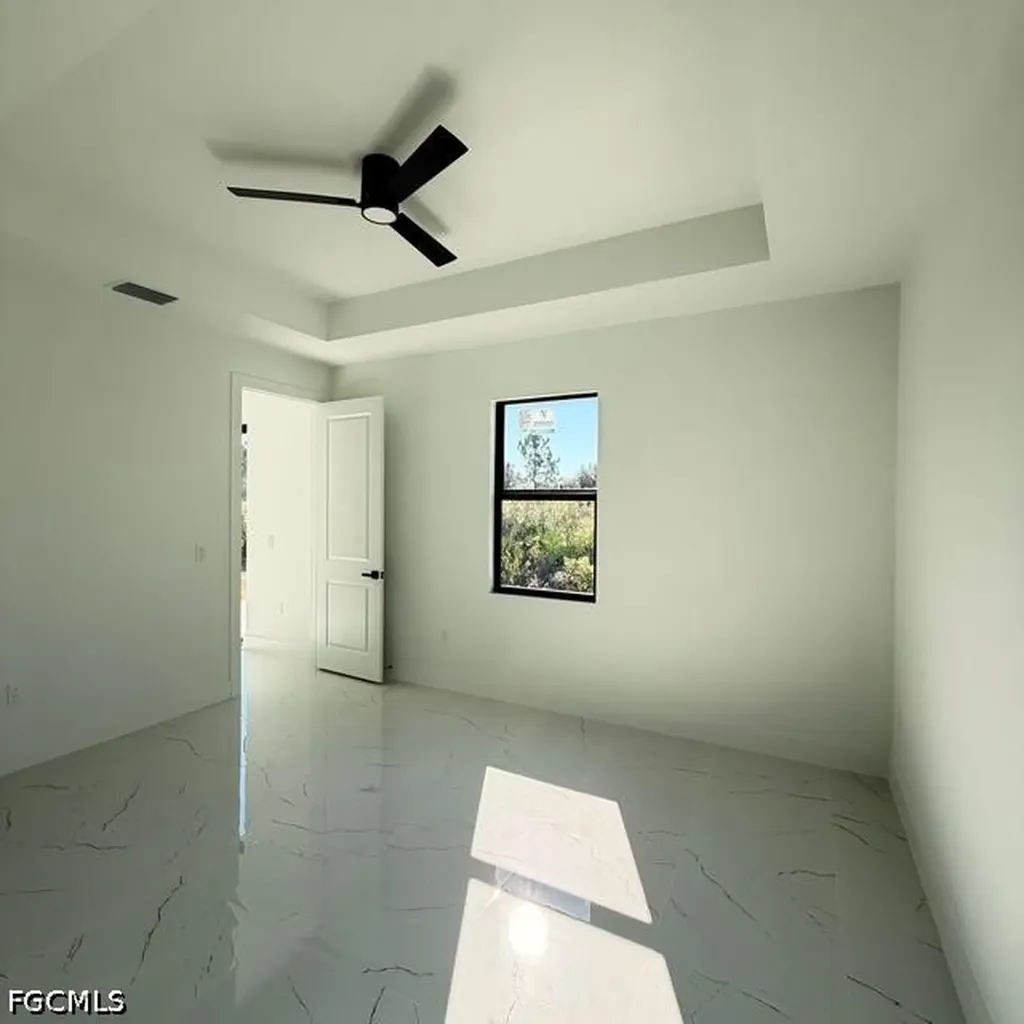 209-211 W 12th Street Lehigh Acres FL 33972