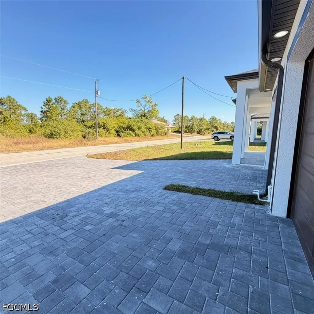 209-211 W 12th Street Lehigh Acres FL 33972
