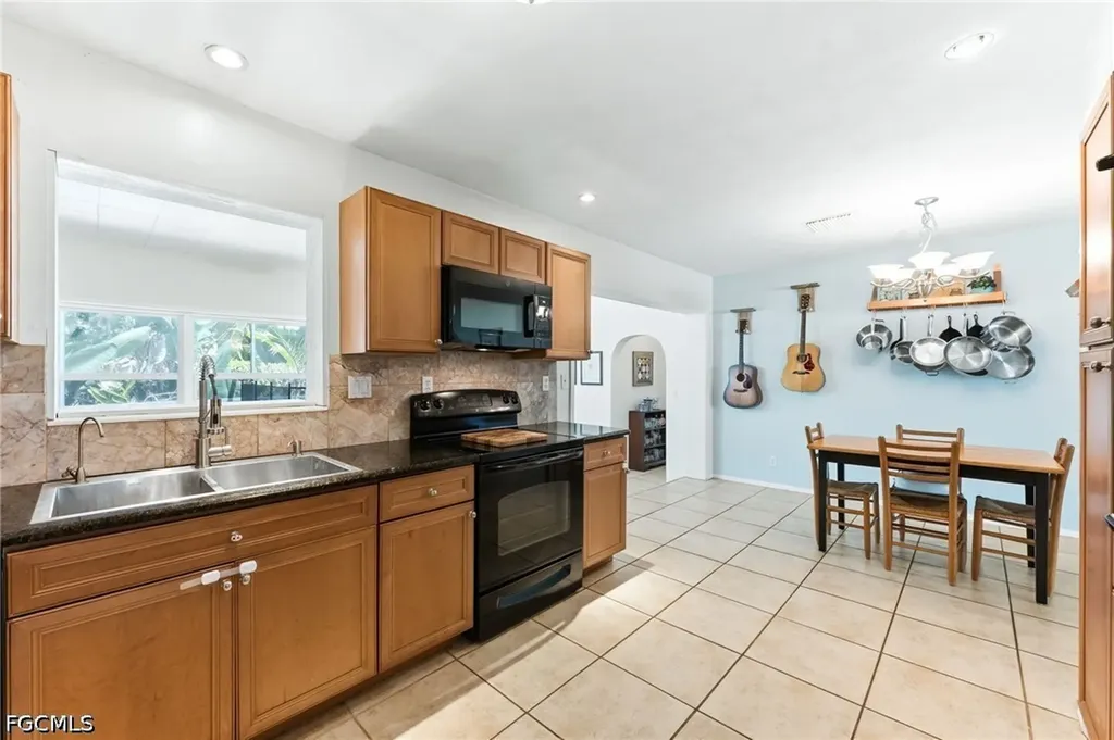 1511 Alcazar Avenue Fort Myers FL 33901