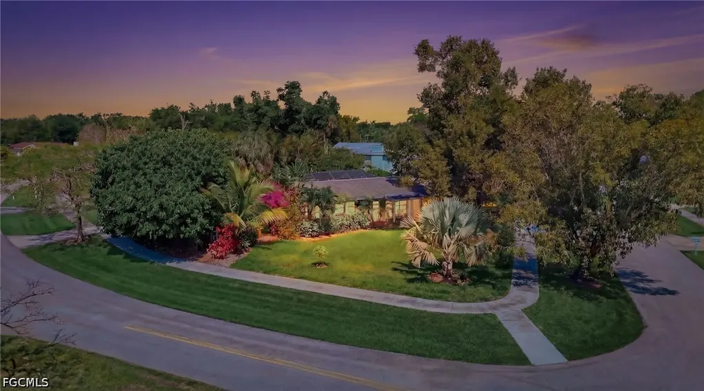 1511 Alcazar Avenue Fort Myers FL 33901
