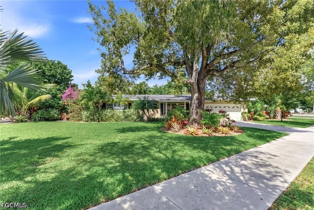 1511 Alcazar Avenue Fort Myers FL 33901