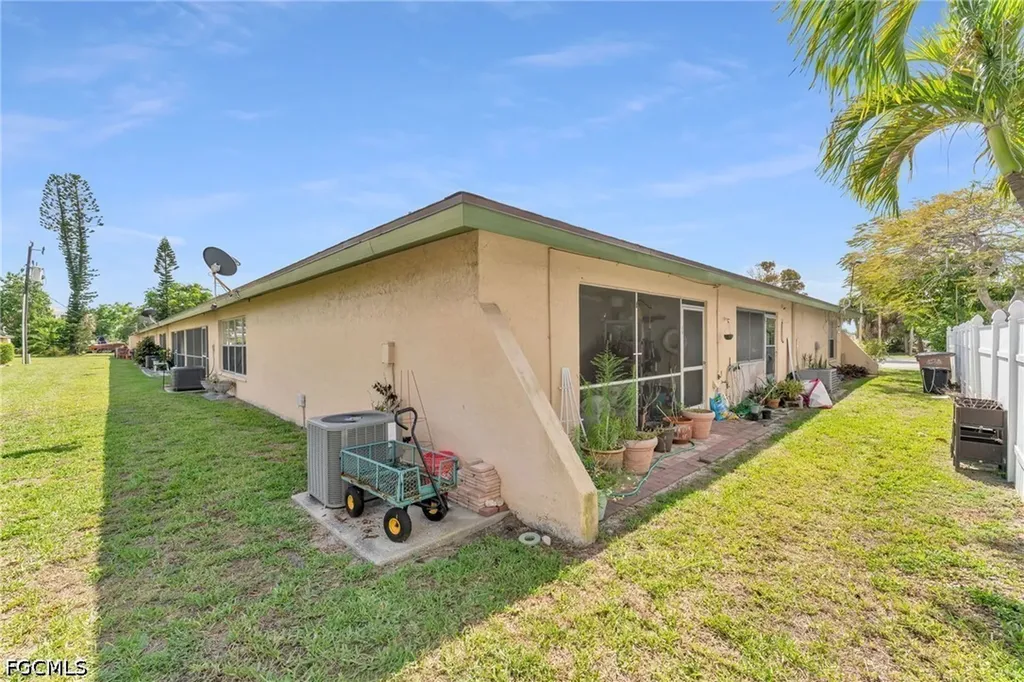 4641 Palm Tree Boulevard Cape Coral FL 33904