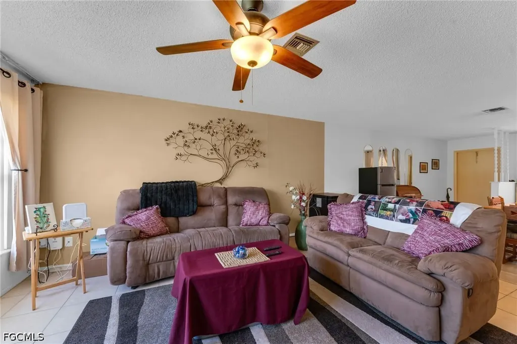 4641 Palm Tree Boulevard Cape Coral FL 33904