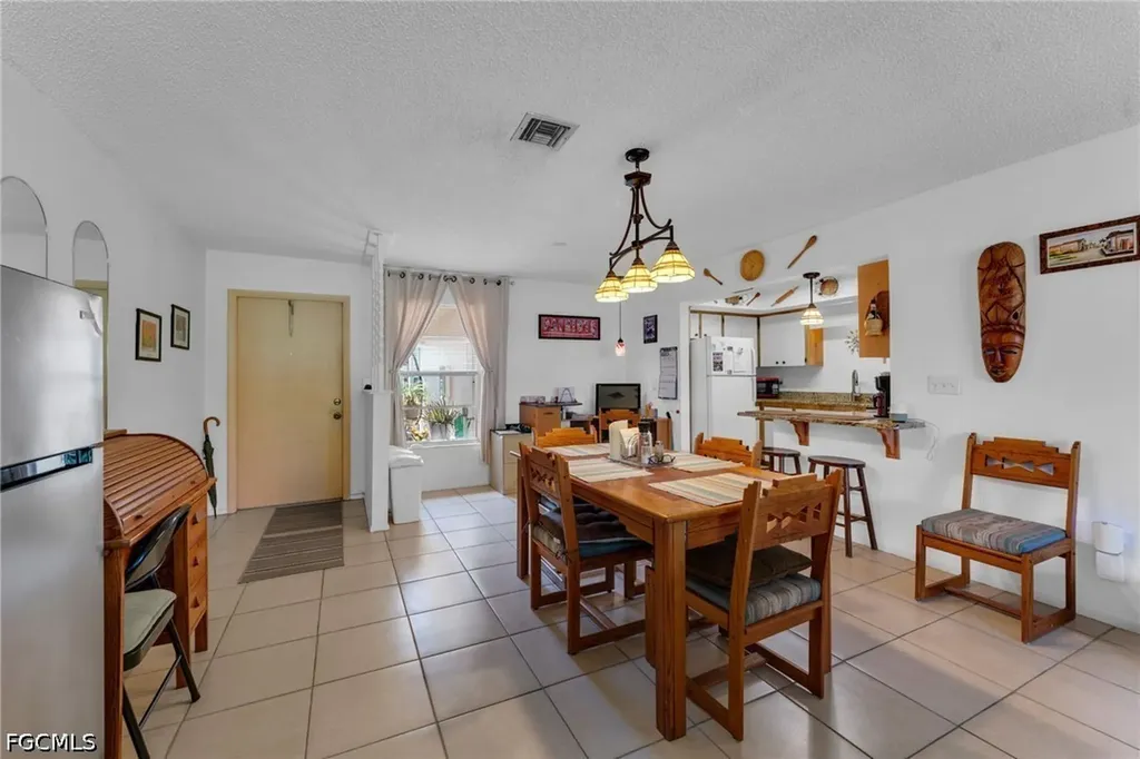 4641 Palm Tree Boulevard Cape Coral FL 33904