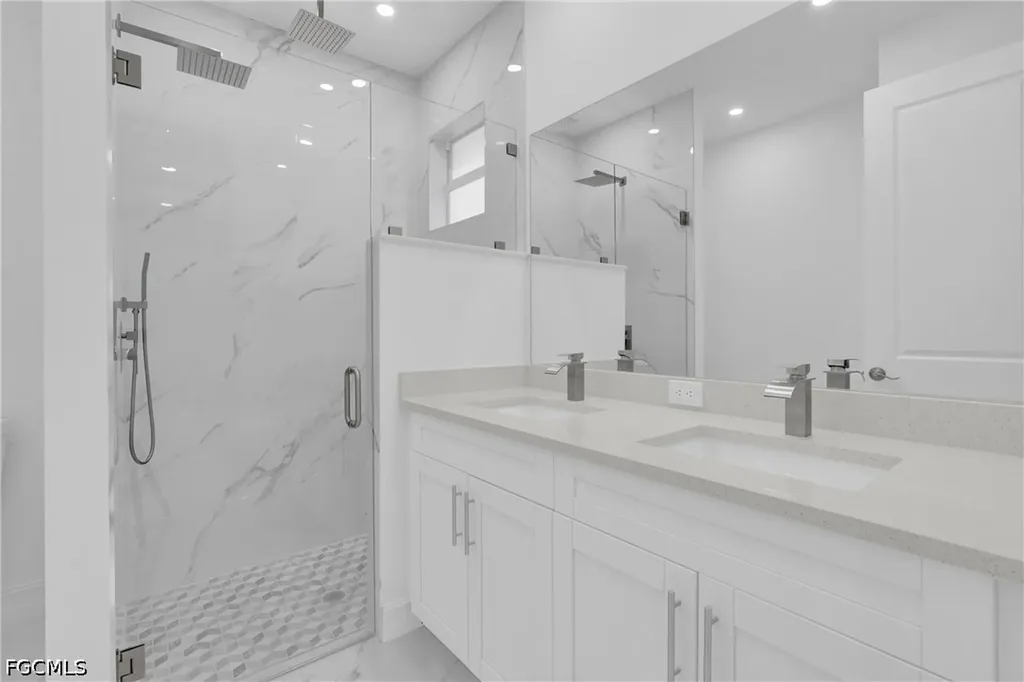 2115 Polar Avenue Alva FL 33920