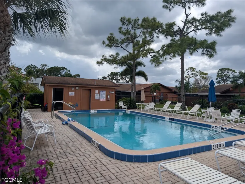 5652 Foxlake Drive North Fort Myers FL 33917