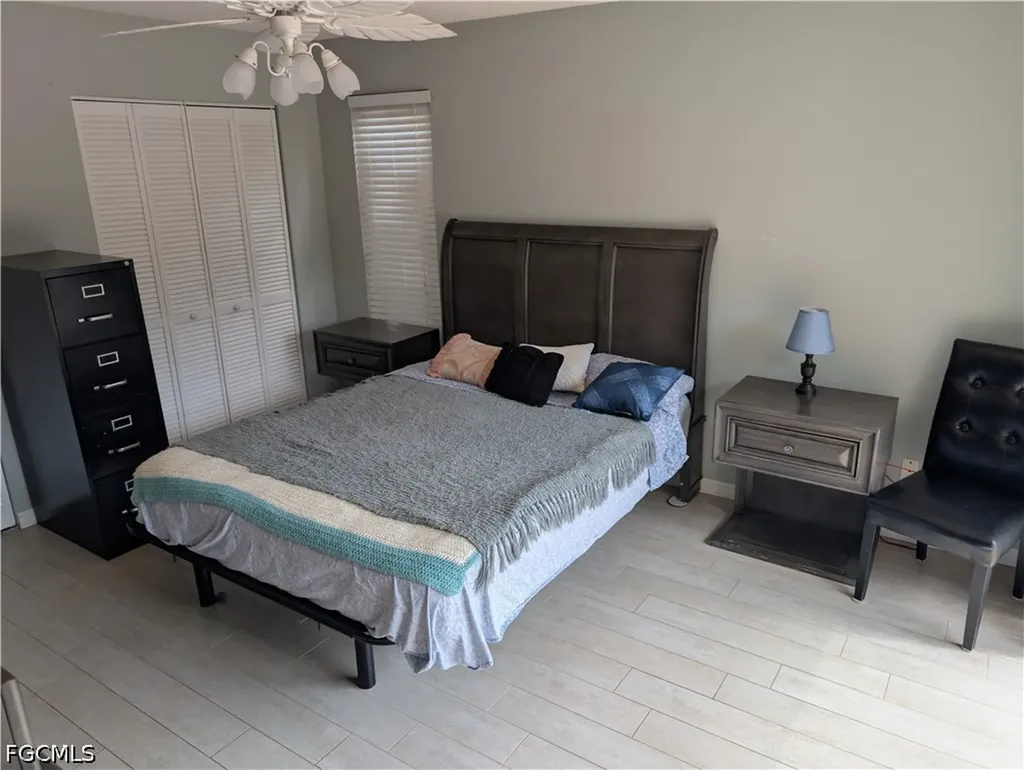 5652 Foxlake Drive North Fort Myers FL 33917