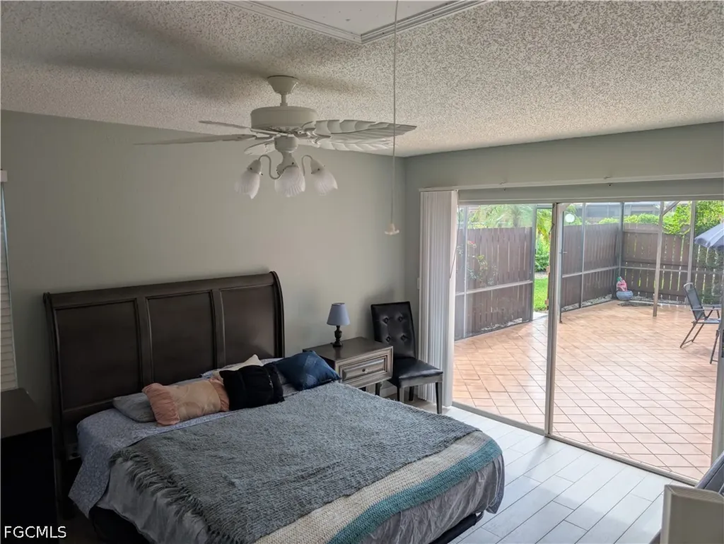 5652 Foxlake Drive North Fort Myers FL 33917