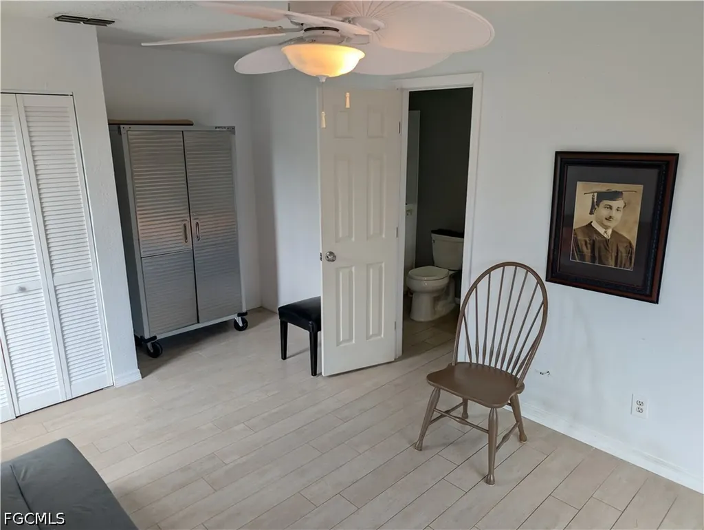 5652 Foxlake Drive North Fort Myers FL 33917