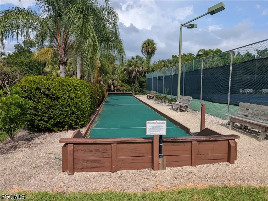 5652 Foxlake Drive North Fort Myers FL 33917