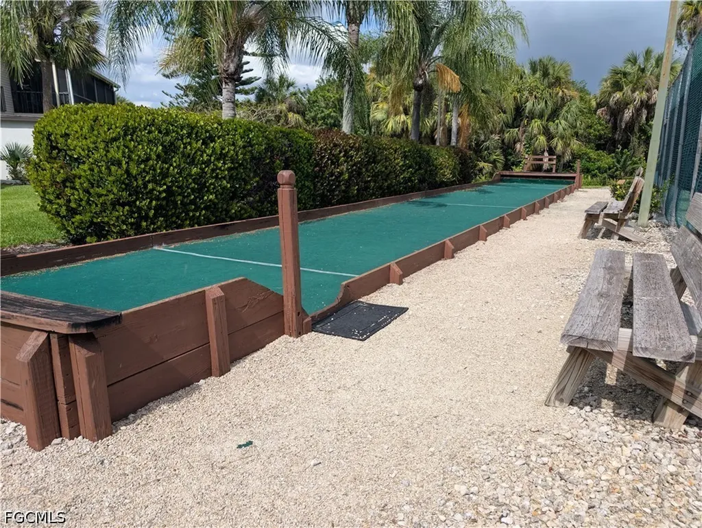 5652 Foxlake Drive North Fort Myers FL 33917