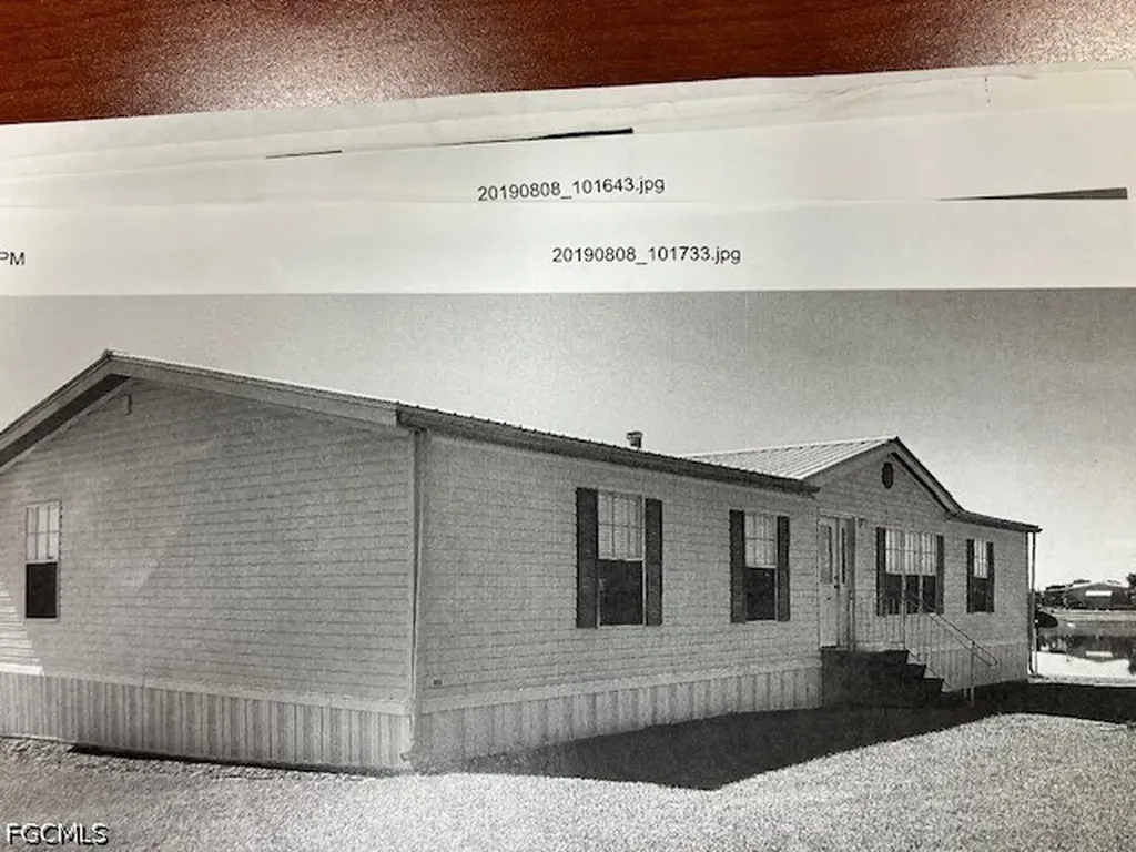 1982 Joshua Boulevard Clewiston FL 33440