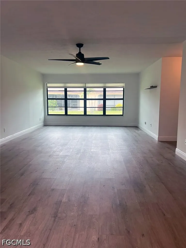 3906 SE 11th Place Cape Coral FL 33904