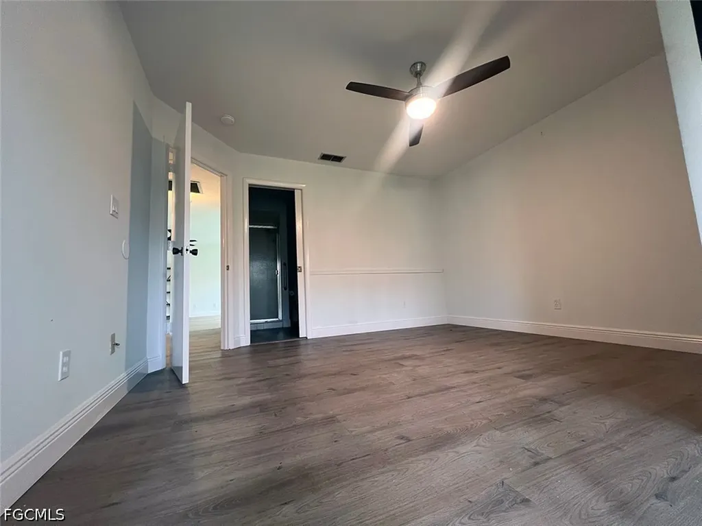 3906 SE 11th Place Cape Coral FL 33904