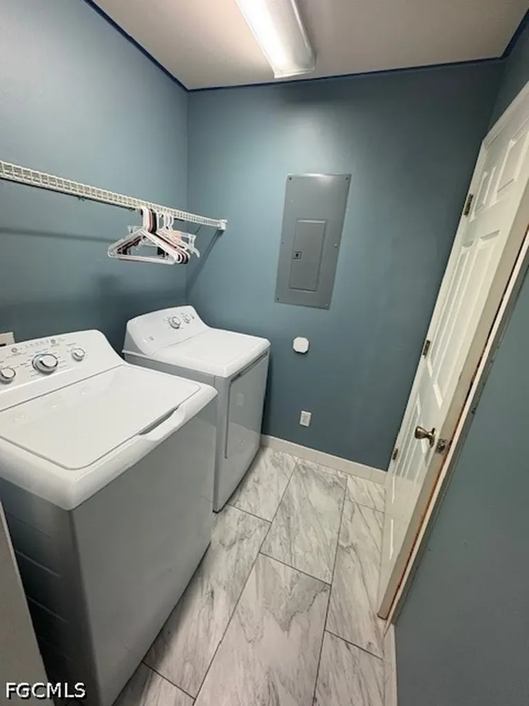 4624 Douglas Lane Lehigh Acres FL 33973