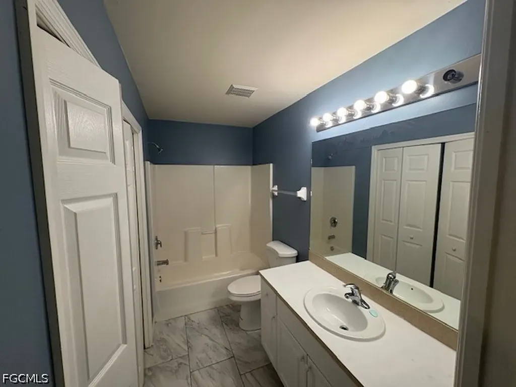 4624 Douglas Lane Lehigh Acres FL 33973
