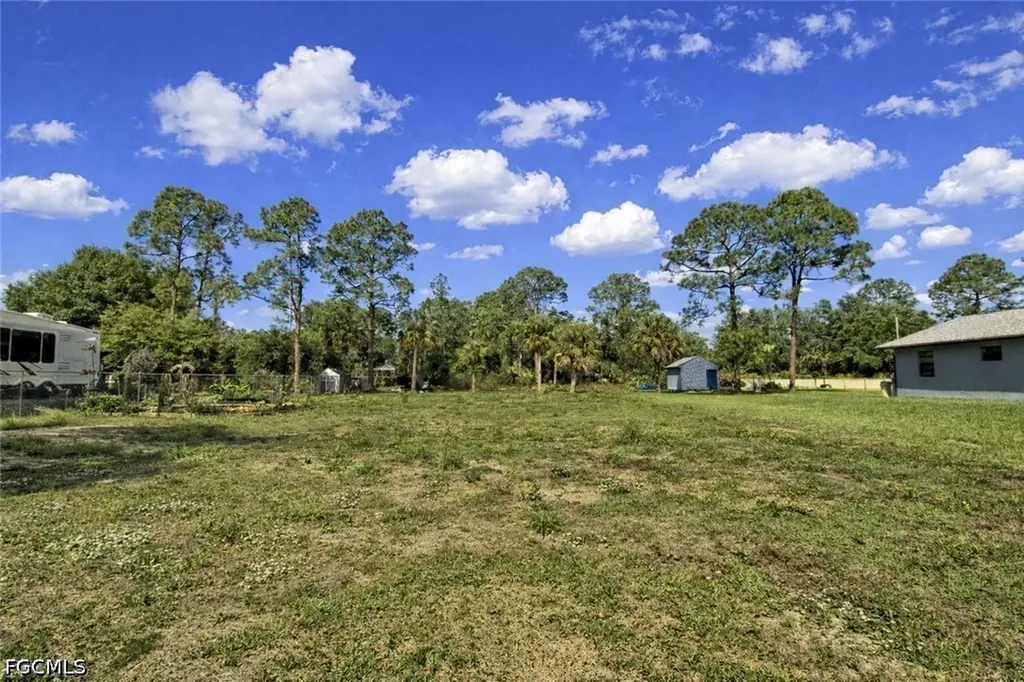 613 Cleveland Avenue Lehigh Acres FL 33972