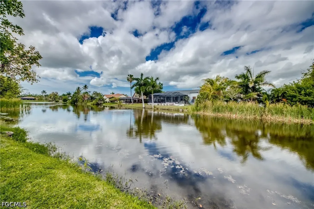 14933 Bonaire Circle Fort Myers FL 33908