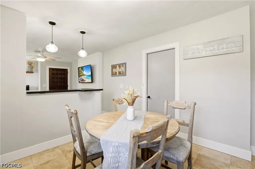 14963 Wise Way Fort Myers FL 33905