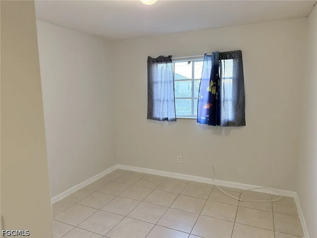305-307 Harry Avenue S Lehigh Acres FL 33973
