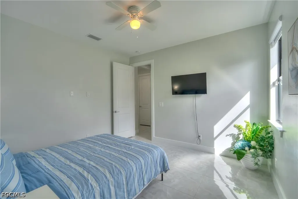 225 NW 1st Street Cape Coral FL 33993