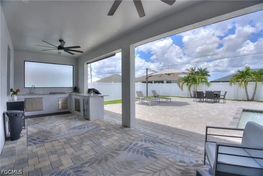 225 NW 1st Street Cape Coral FL 33993
