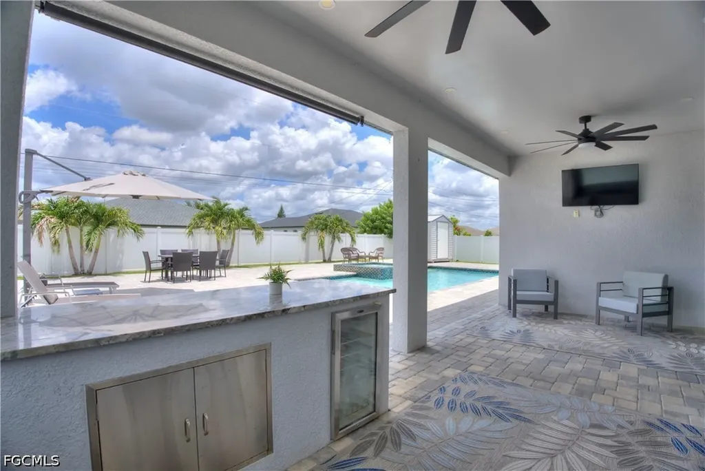 225 NW 1st Street Cape Coral FL 33993