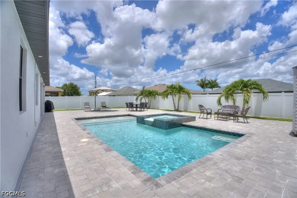 225 NW 1st Street Cape Coral FL 33993