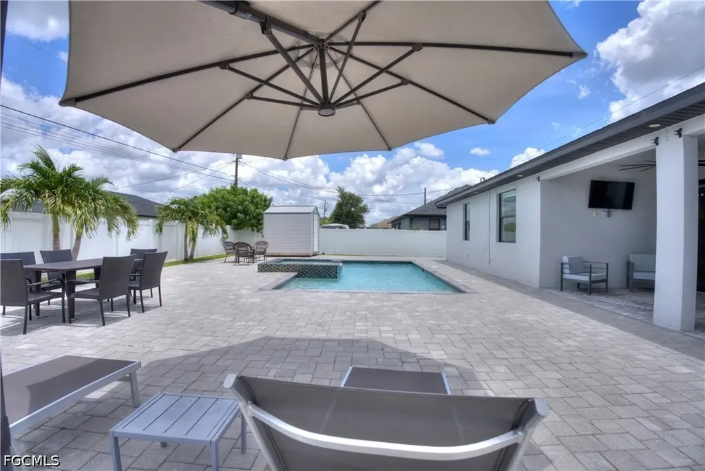 225 NW 1st Street Cape Coral FL 33993