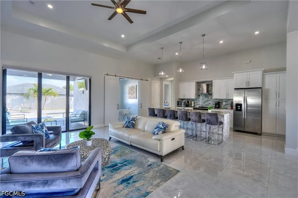 225 NW 1st Street Cape Coral FL 33993