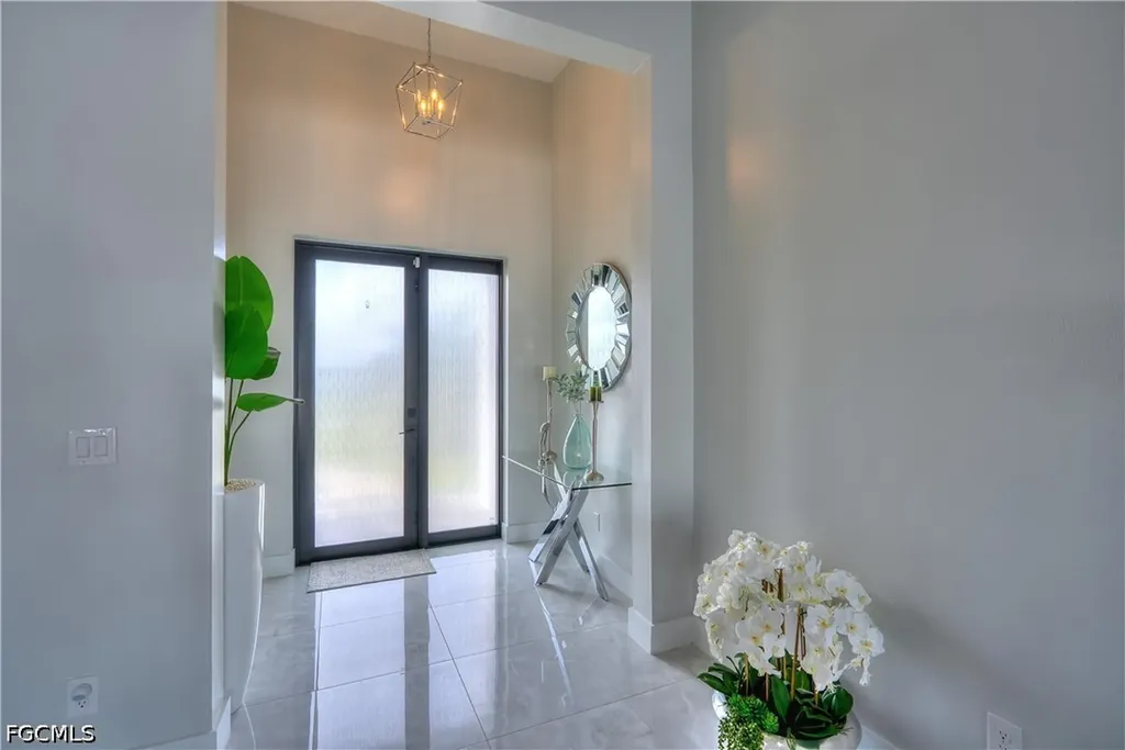 225 NW 1st Street Cape Coral FL 33993