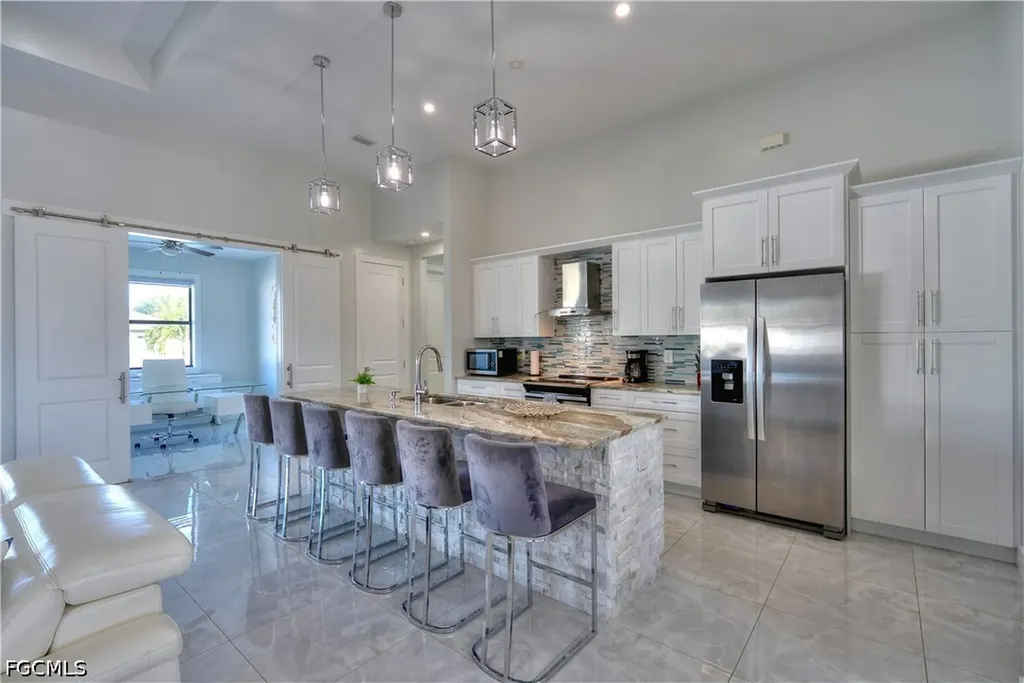 225 NW 1st Street Cape Coral FL 33993