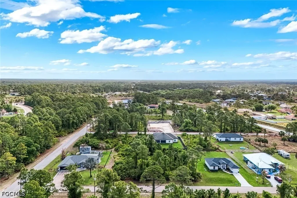 2920 Dora Avenue N Lehigh Acres FL 33971