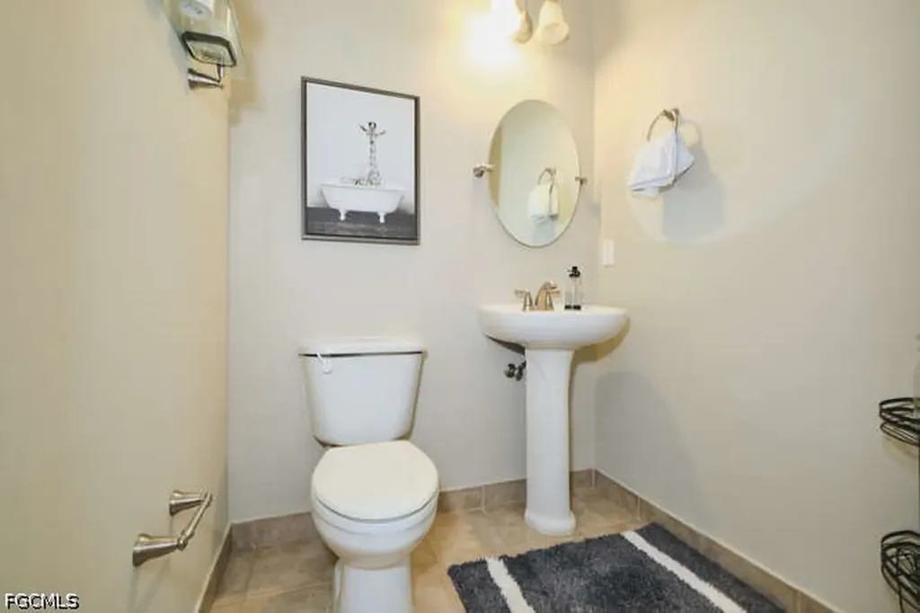 2825 Palm Beach Boulevard Fort Myers FL 33916