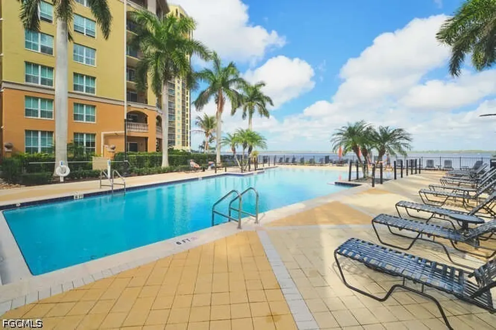 2825 Palm Beach Boulevard Fort Myers FL 33916