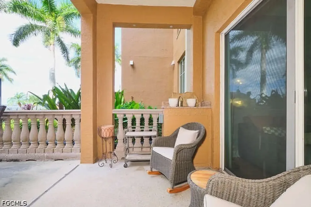 2825 Palm Beach Boulevard Fort Myers FL 33916