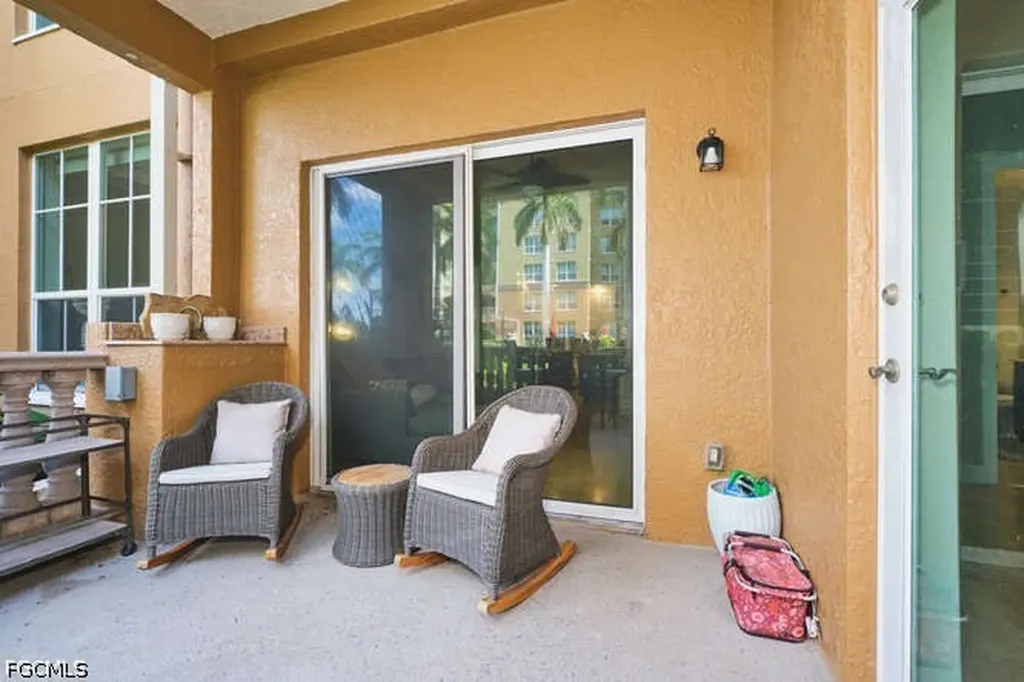 2825 Palm Beach Boulevard Fort Myers FL 33916