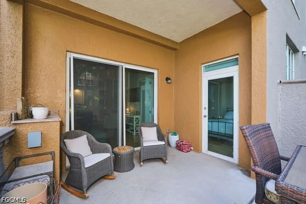 2825 Palm Beach Boulevard Fort Myers FL 33916
