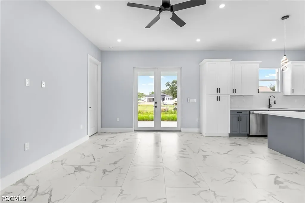 2818 42nd Street SW Lehigh Acres FL 33976