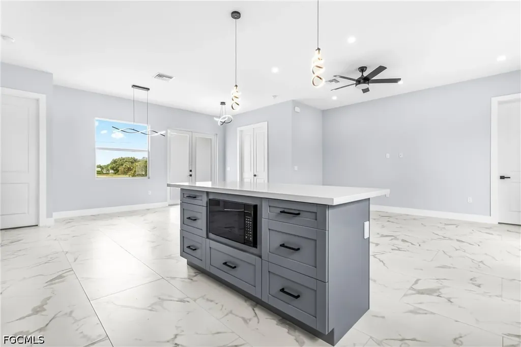2818 42nd Street SW Lehigh Acres FL 33976