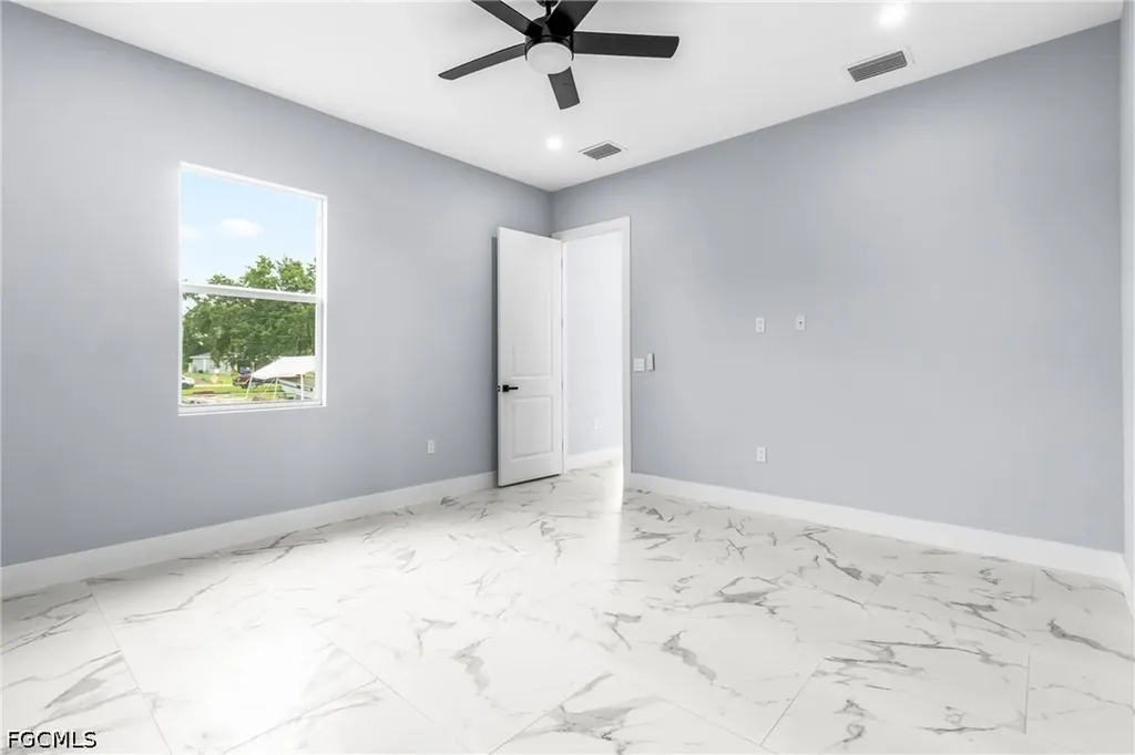 2818 42nd Street SW Lehigh Acres FL 33976