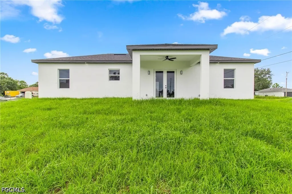 2818 42nd Street SW Lehigh Acres FL 33976