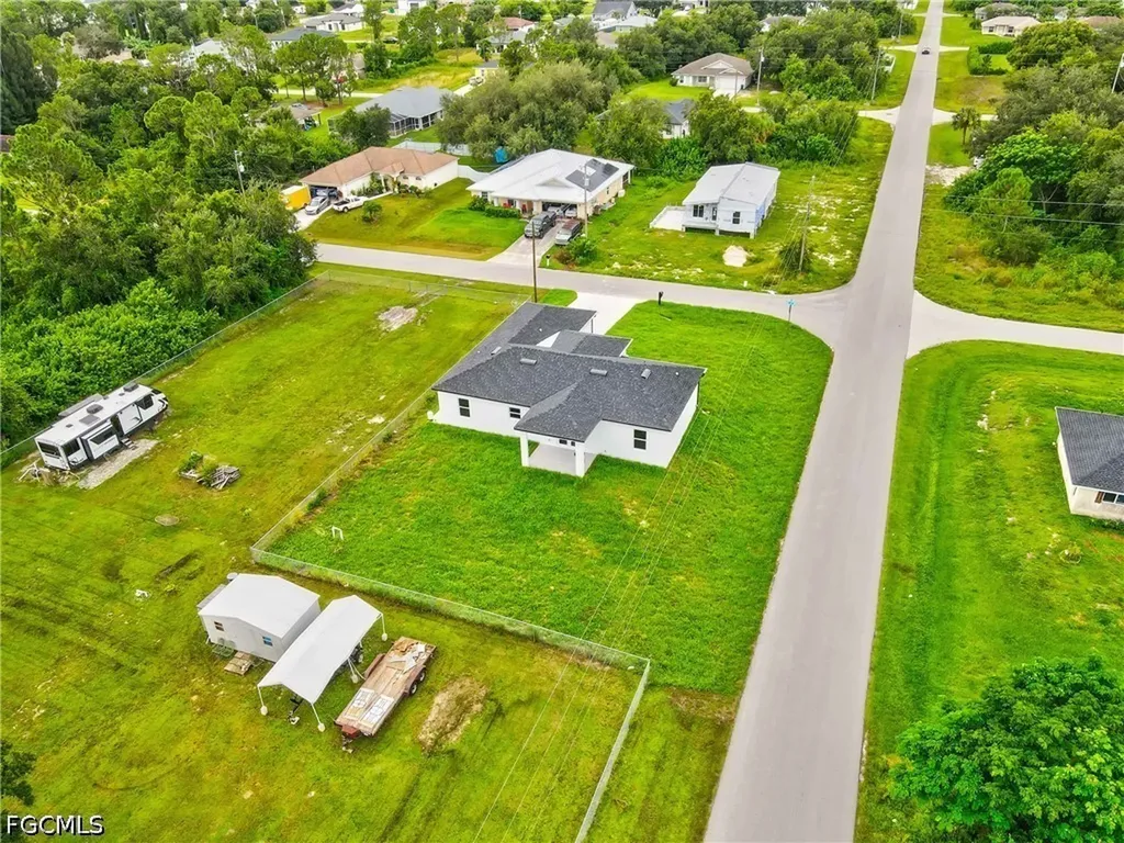 2818 42nd Street SW Lehigh Acres FL 33976