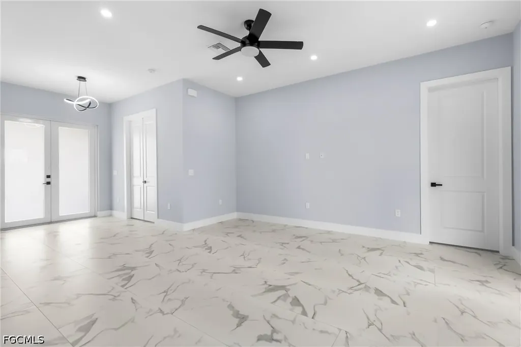 2818 42nd Street SW Lehigh Acres FL 33976