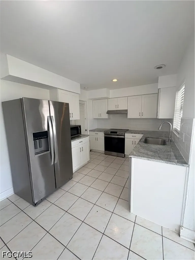 436 Bayshore Drive Cape Coral FL 33904