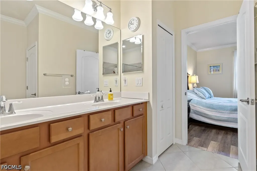 2449 Caslotti Way Cape Coral FL 33909
