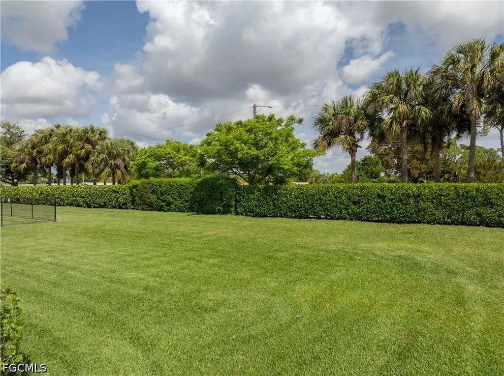 2449 Caslotti Way Cape Coral FL 33909